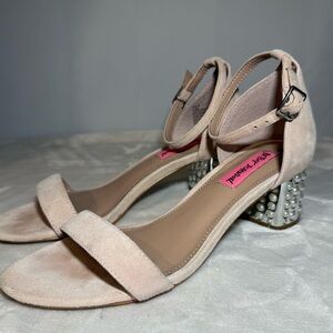 Betsey Johnson Blush Suede Pearl Block Heel Sandals Ankle Strap